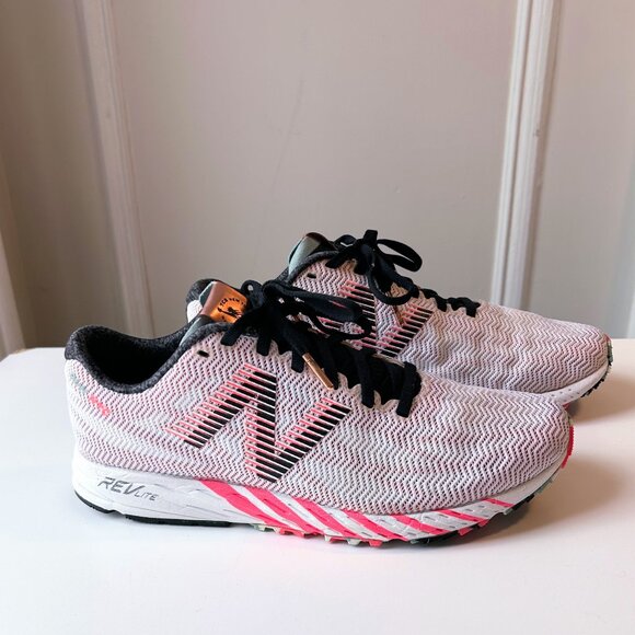 New Balance Women's 1400 V6 Running Shoe - Picture 8 of 10